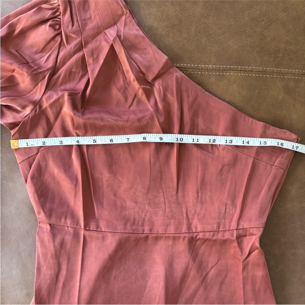 Lulu's Rust One-Shoulder Top - Picture 8 of 9